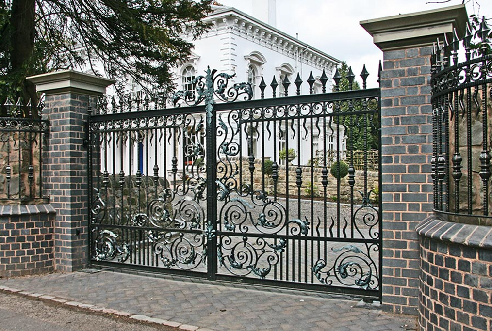 Automated Gates in Kent, London and Essex | JustJac Bespoke Metalwork gallery image 1